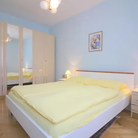 Livija 3 Apartment *